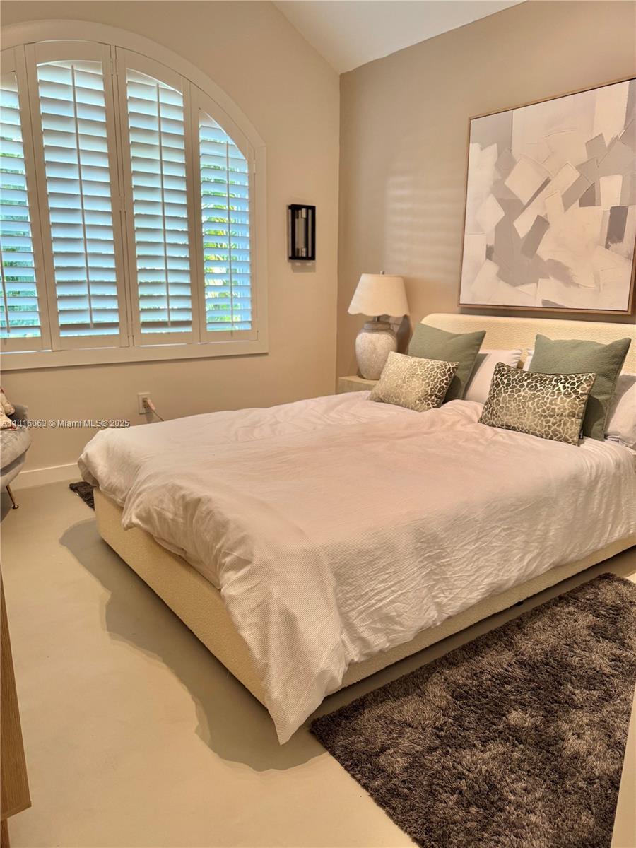 TROPICAL ISLE HOMES SUB 4 - Residential Lease