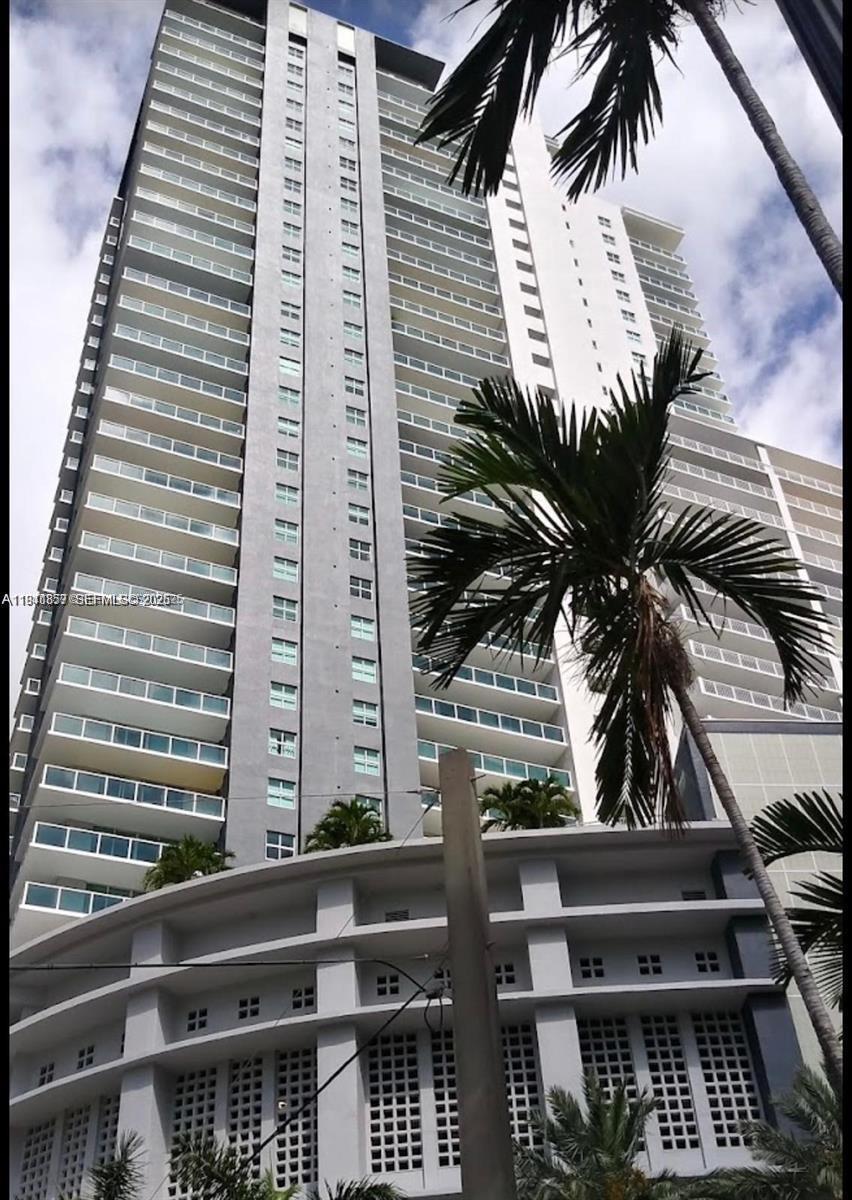 VUE AT BRICKELL CONDO - Residential Lease