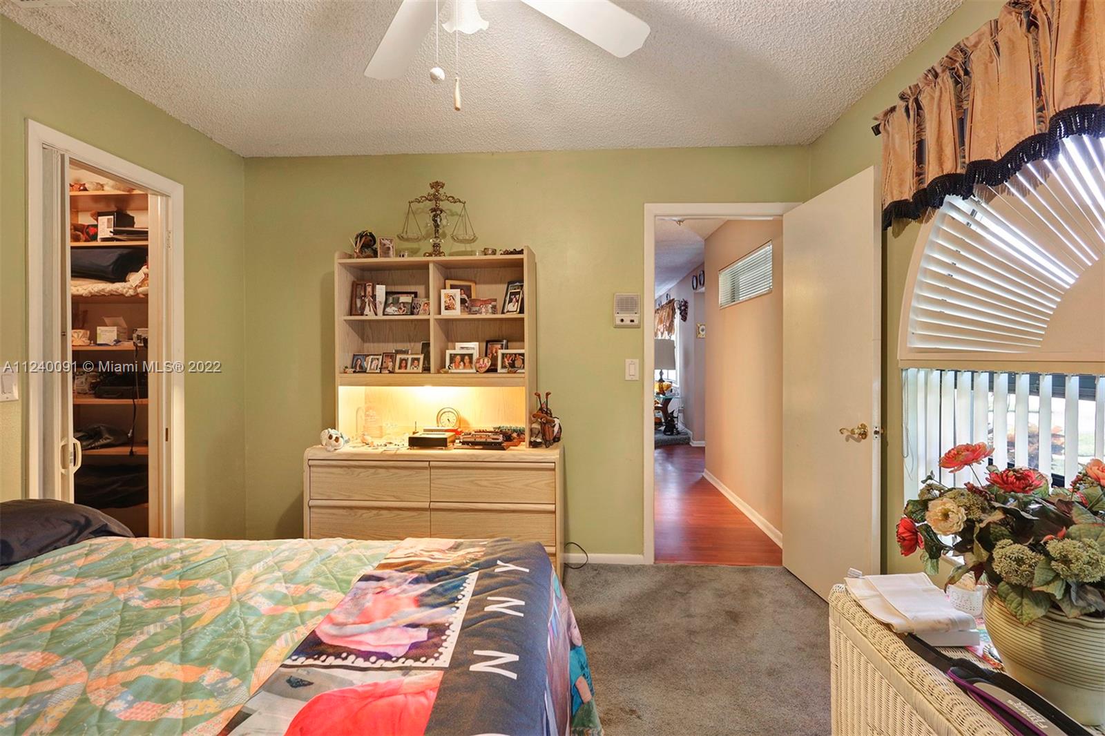 PEMBROKE LAKES SEC 6 - Residential