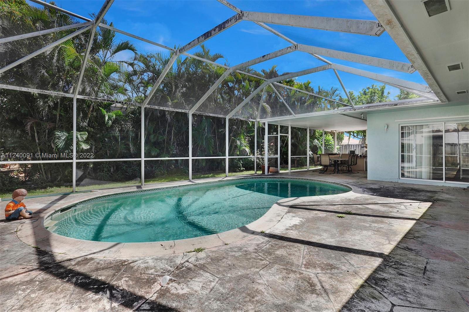 PEMBROKE LAKES SEC 6 - Residential