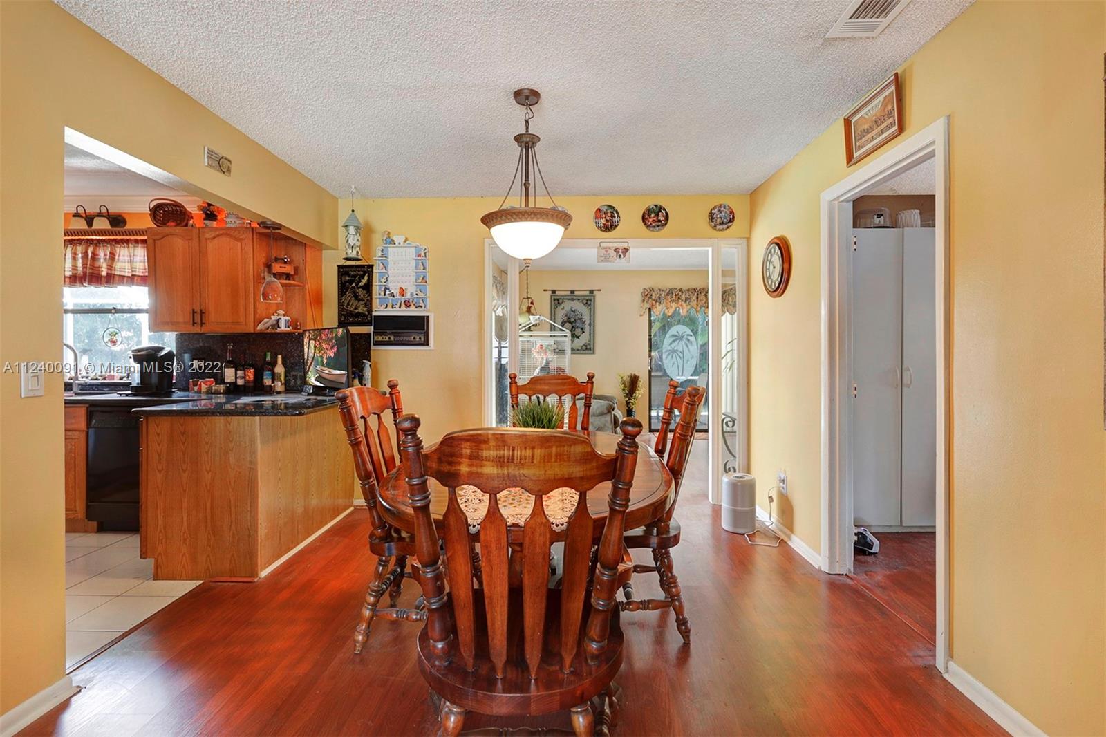 PEMBROKE LAKES SEC 6 - Residential