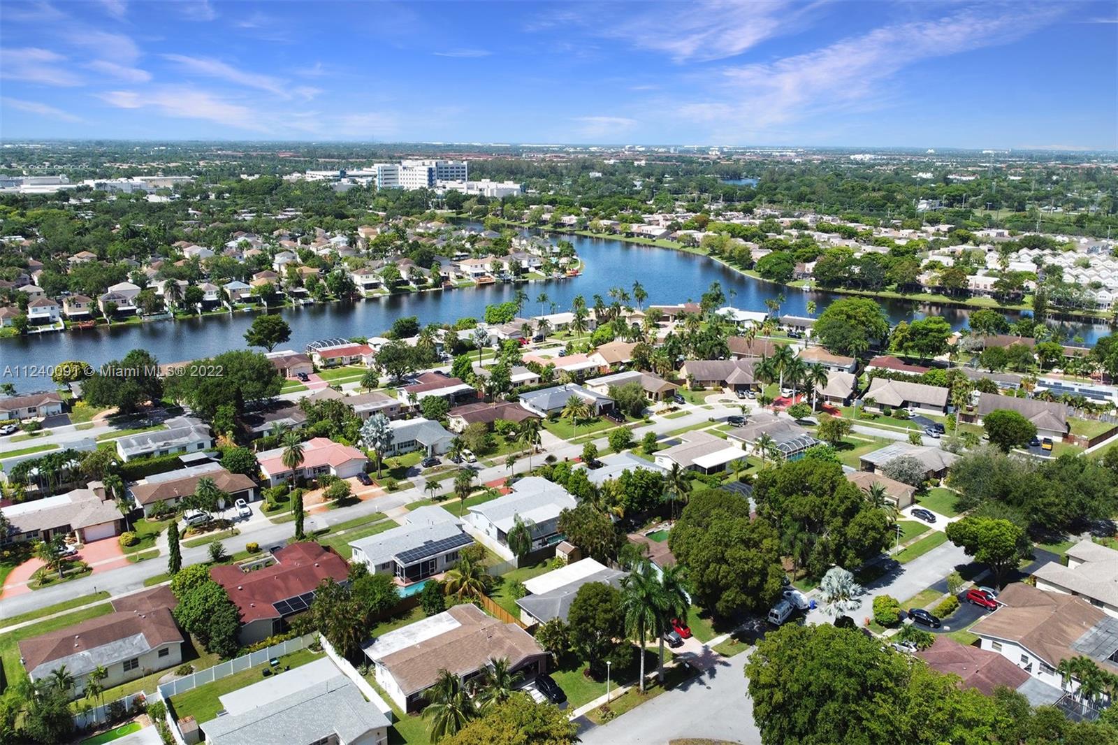 PEMBROKE LAKES SEC 6 - Residential