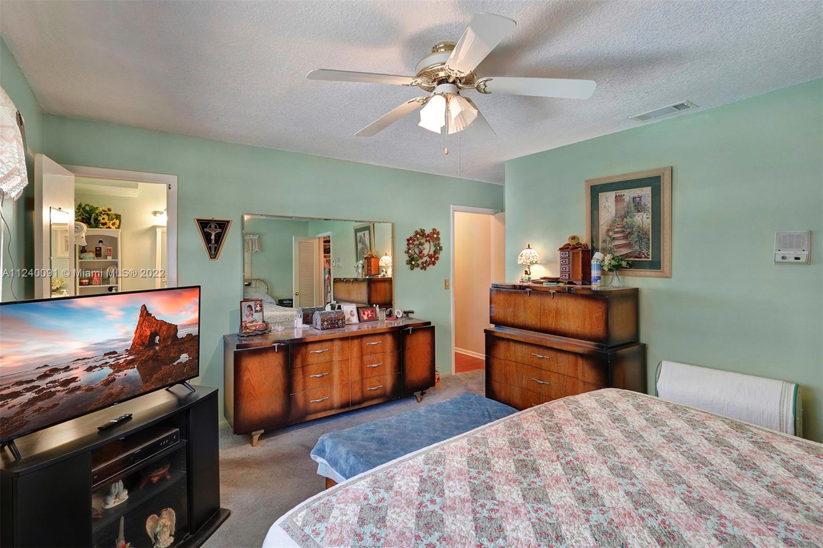 PEMBROKE LAKES SEC 6 - Residential