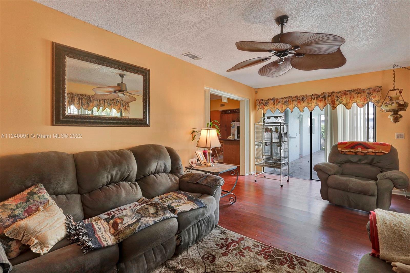 PEMBROKE LAKES SEC 6 - Residential