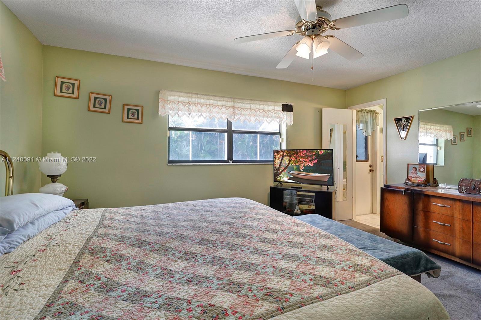 PEMBROKE LAKES SEC 6 - Residential