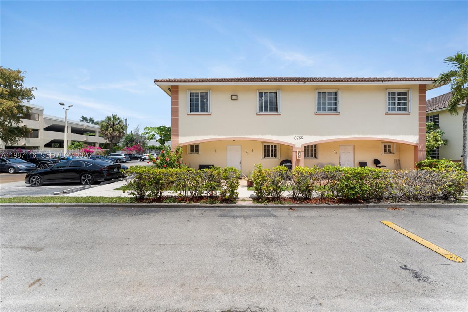 MARQUIS VILLAS I CONDO - Residential