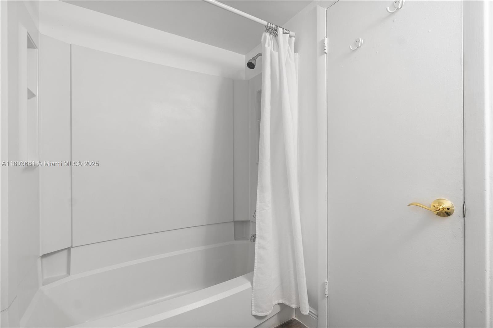 CORAL SPRINGS TOWER CLUB - Residential Lease