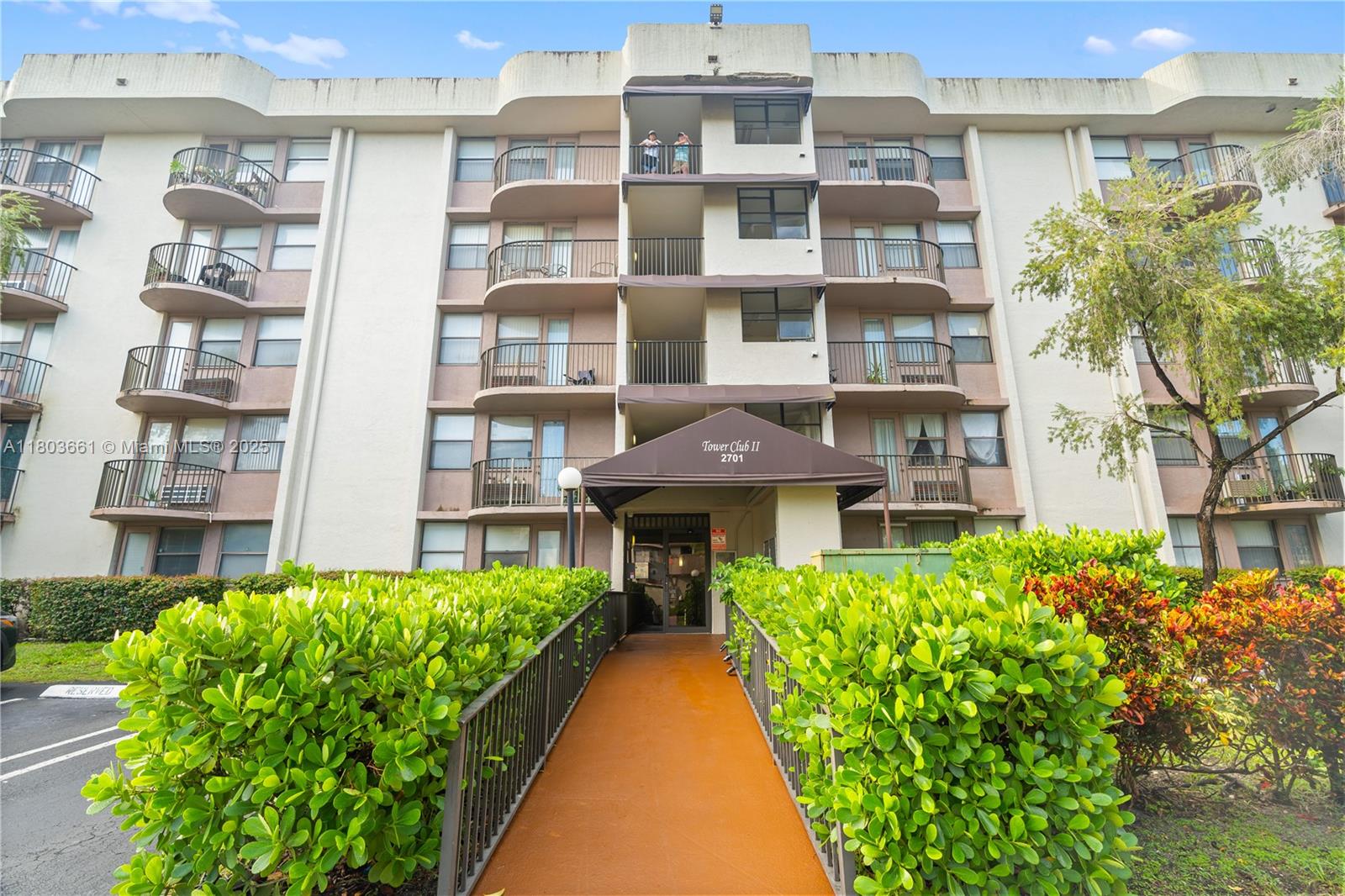 CORAL SPRINGS TOWER CLUB - Residential Lease