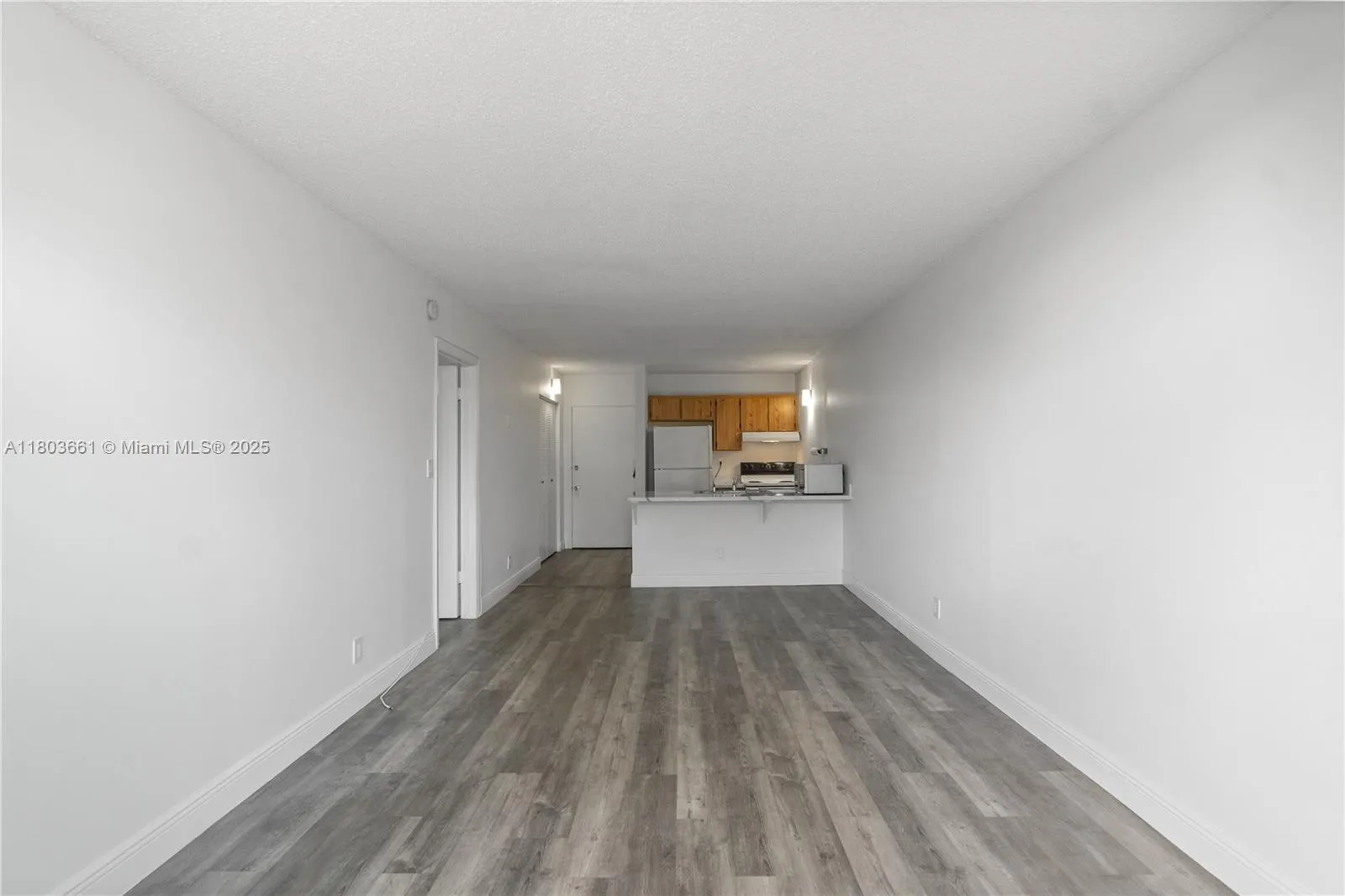 Coral Springs, Florida 33065, United States, 1 Bedroom Bedrooms, ,1 BathroomBathrooms,Residential,Active,131159