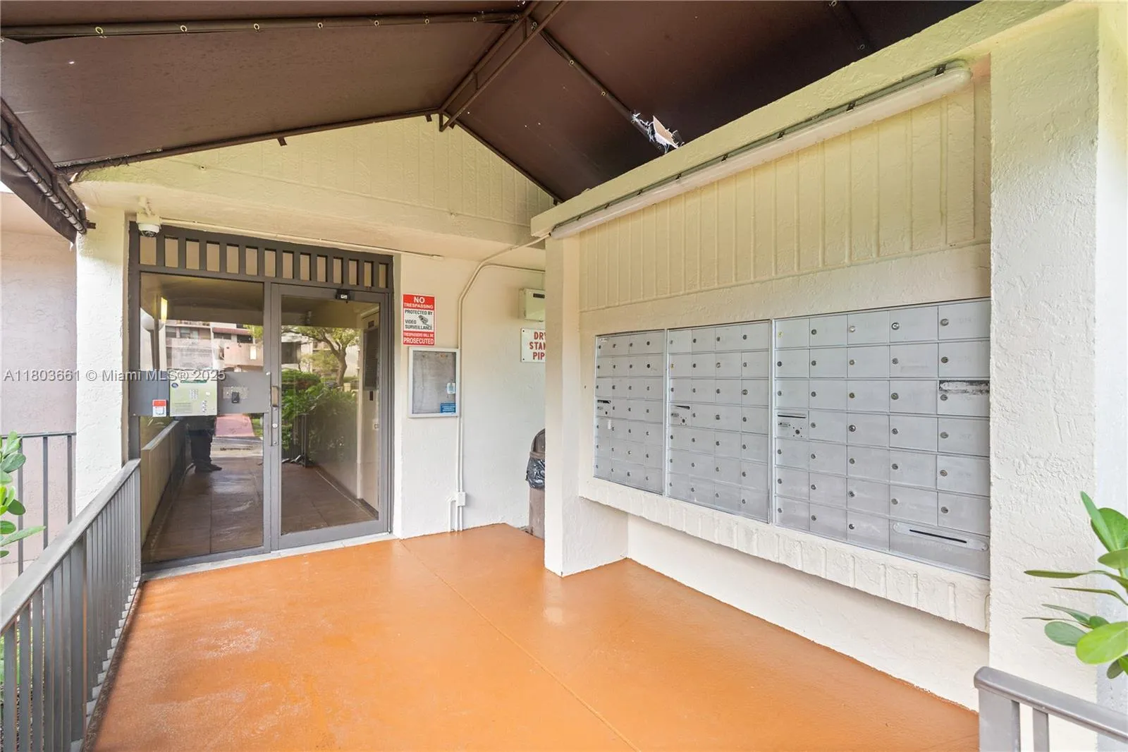 Coral Springs, Florida 33065, United States, 1 Bedroom Bedrooms, ,1 BathroomBathrooms,Residential,Active,131159