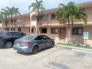 2332 W 56th St 7 Hialeah FL 33016