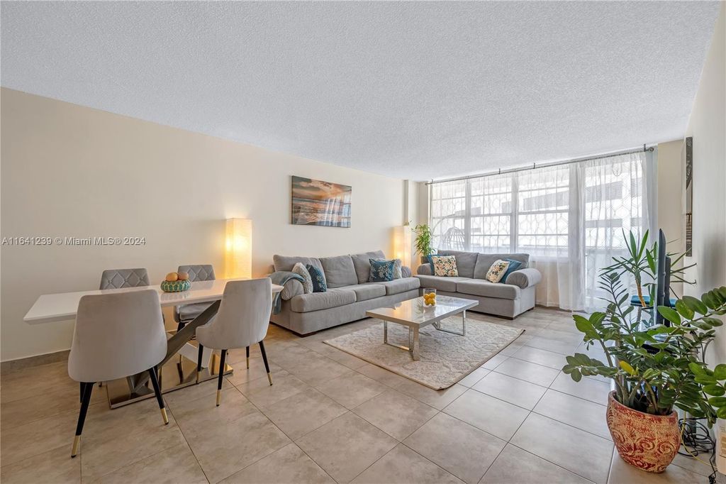 Photo of 3725 S Ocean Dr #1015, Hollywood, FL 33019 (MLS # A11641239)