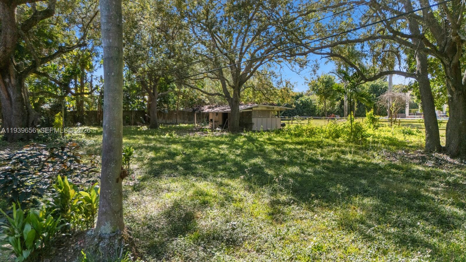 LISA HIGHLANDS - Land