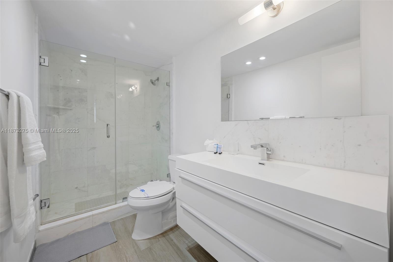 OCEAN RESERVE CONDO - Residential Lease