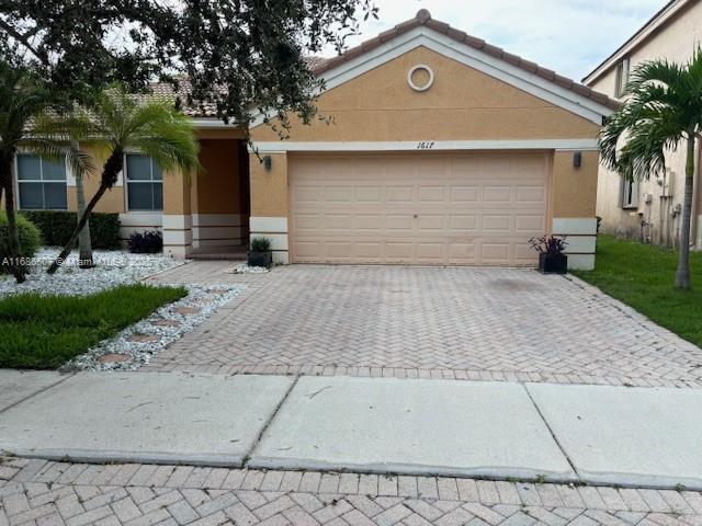 STUNNING in Weston Savanna community! GORGEOUS property 4-bed (3 plus Den), 2 and 1/2 baths and home on a large 6,911 sqf lot. with modern touches, porcelain tiles (big format) floors, and abundant natural light. Enjoy entertaining. The open kitchen and granite countertops. Master bathroom boasts a freestanding bathtub. Air conditioned new (2019),Gated community. A+ schools nearby. Just 20 minutes approx. from beaches and Ft Lauderdale airport. SHOPPING MALLS AND RETAIL STORES NEARLY. CLOSE TO REGIONAL PARK OF WESTON. CLUB HOUSE
