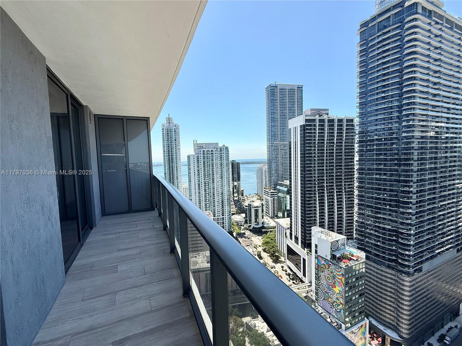 BRICKELL HEIGHTS EAST CON - Residential Lease