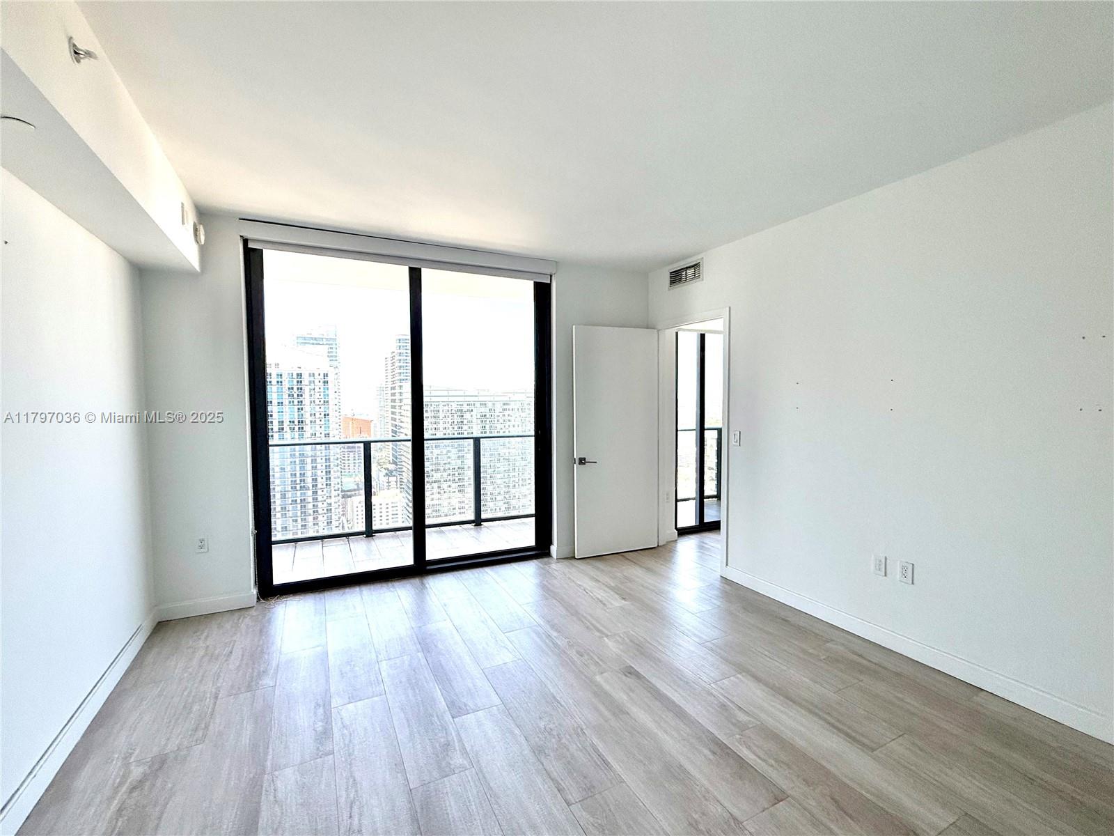 BRICKELL HEIGHTS EAST CON - Residential Lease