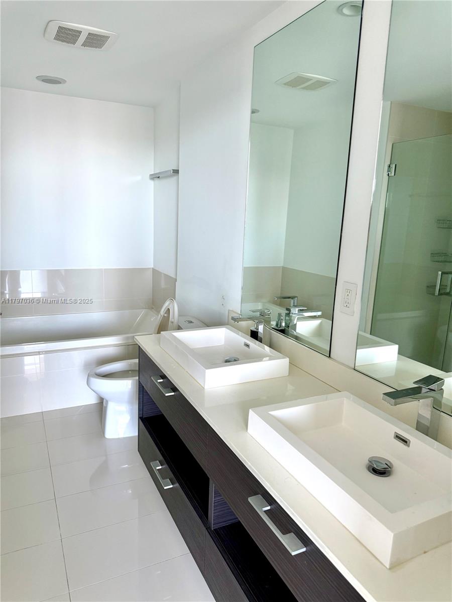 BRICKELL HEIGHTS EAST CON - Residential Lease