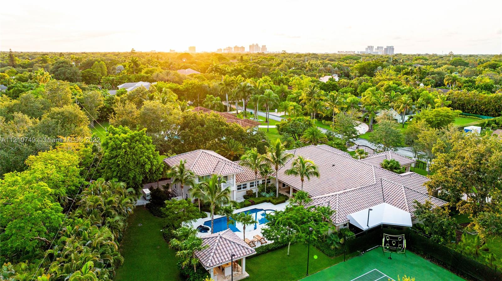 COLLINS ACRES - Residential