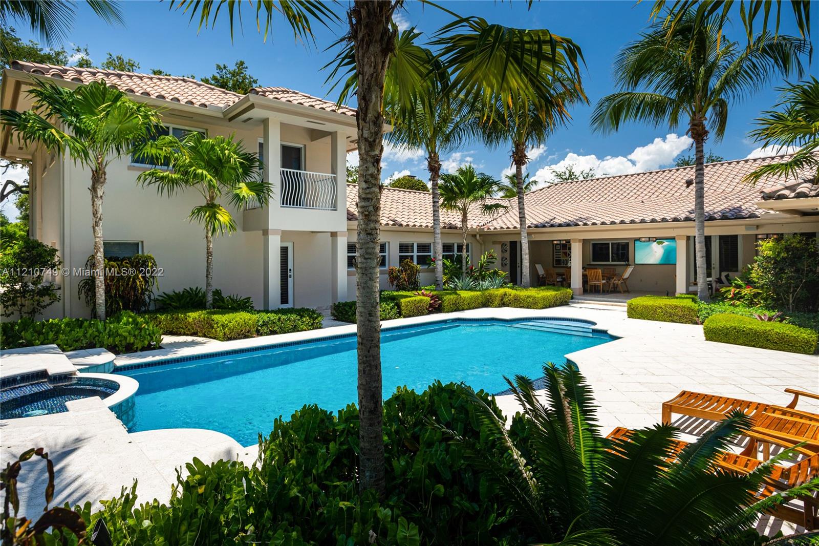 COLLINS ACRES - Residential