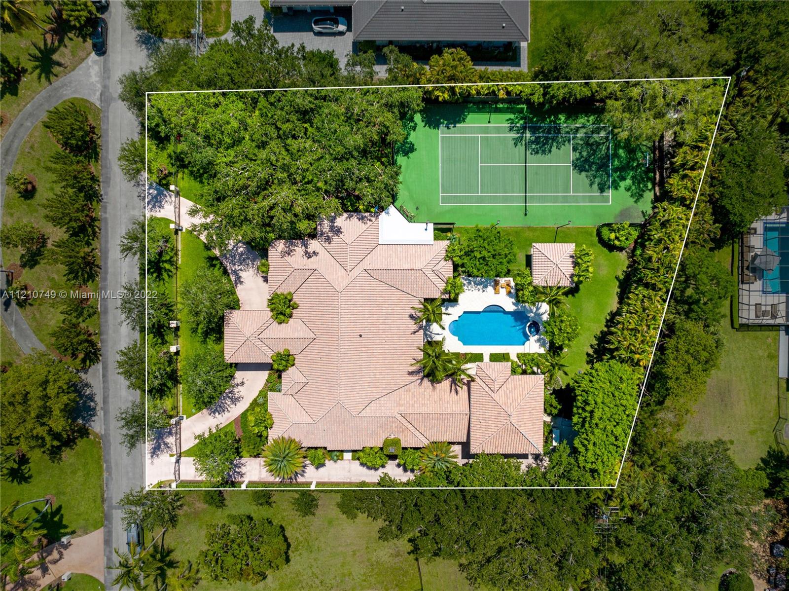 COLLINS ACRES - Residential