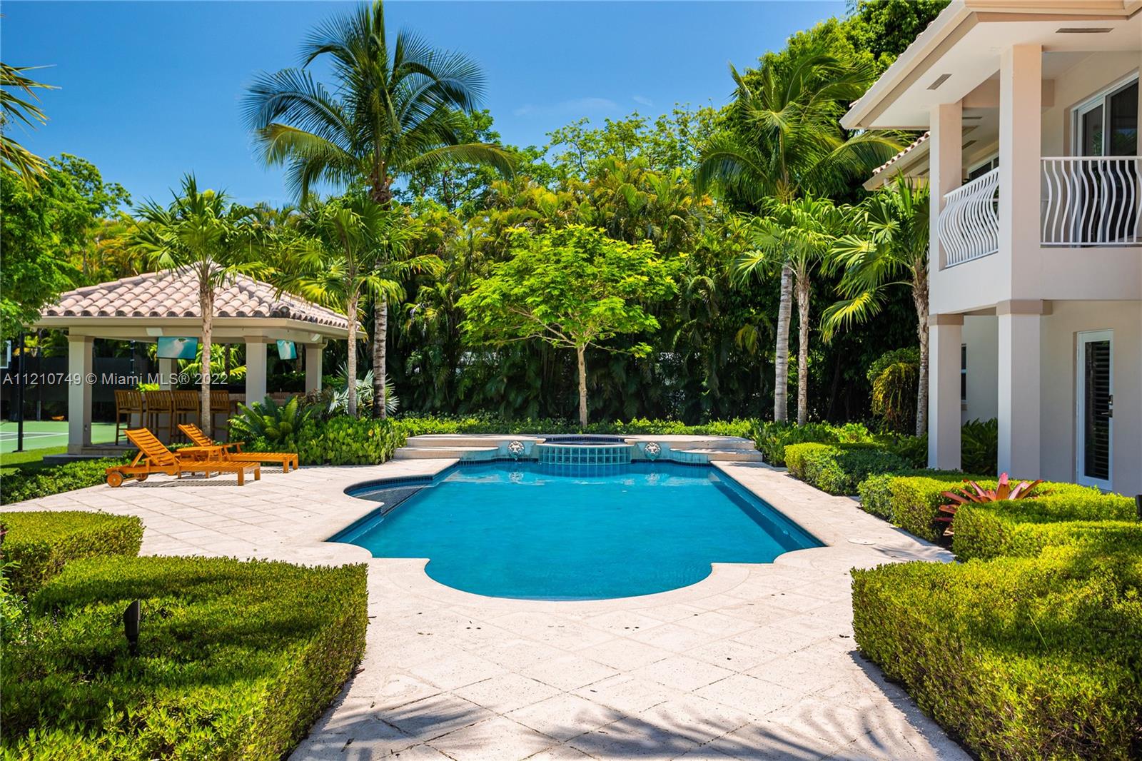 COLLINS ACRES - Residential