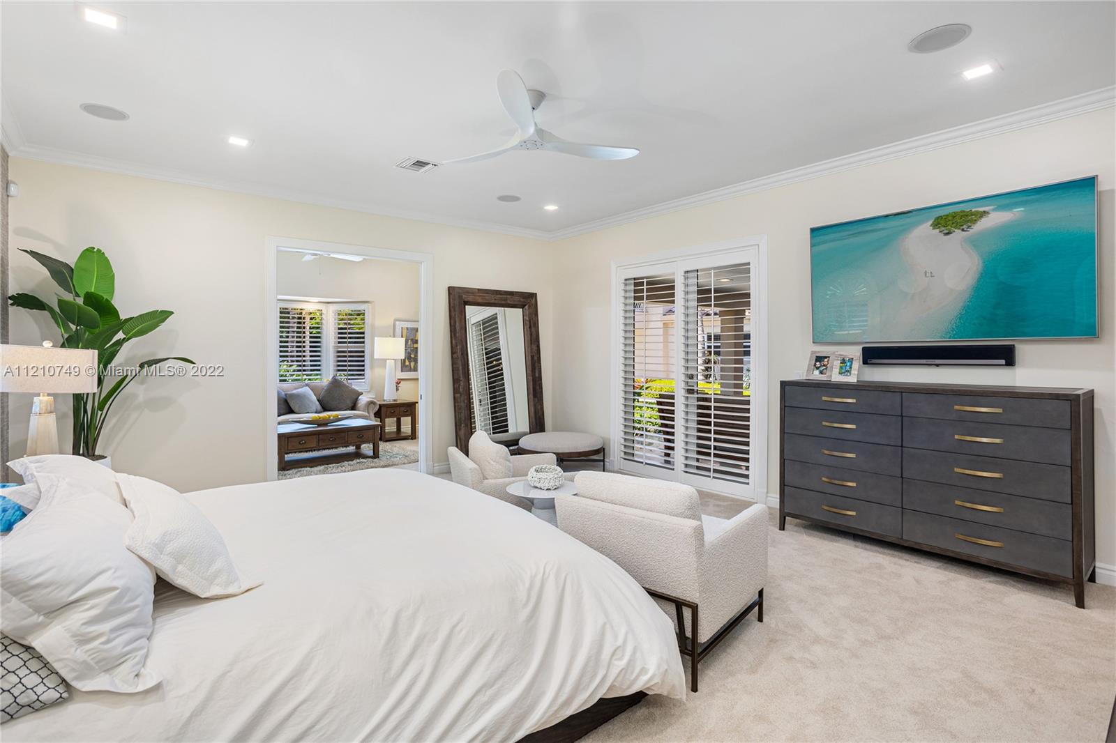 COLLINS ACRES - Residential