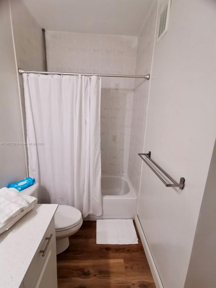 THE GATES AT DORAL ISLES - Residential