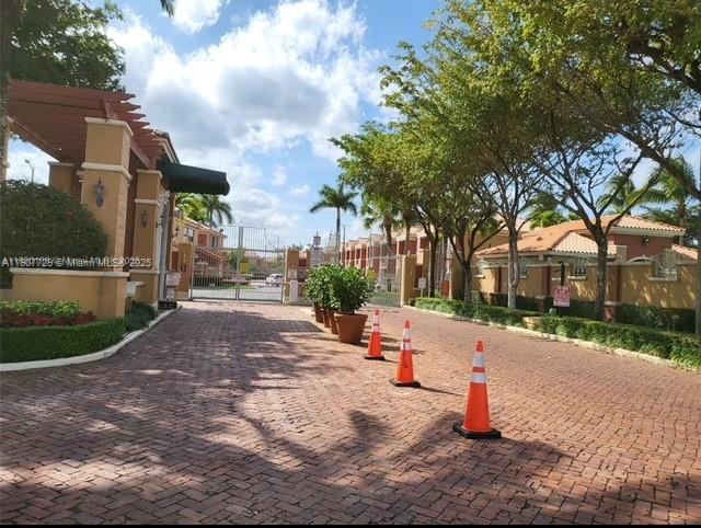 THE GATES AT DORAL ISLES - Residential