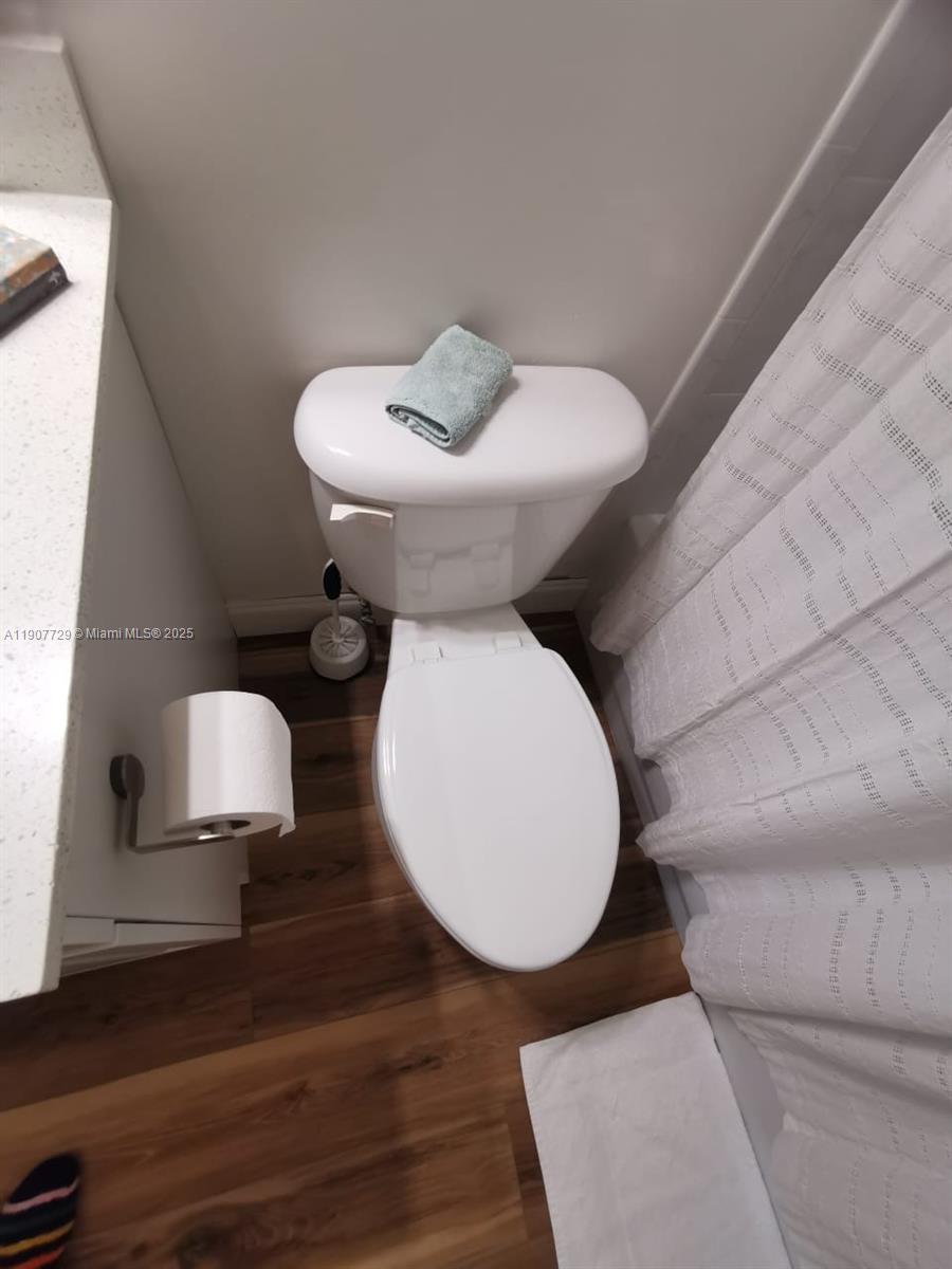 THE GATES AT DORAL ISLES - Residential