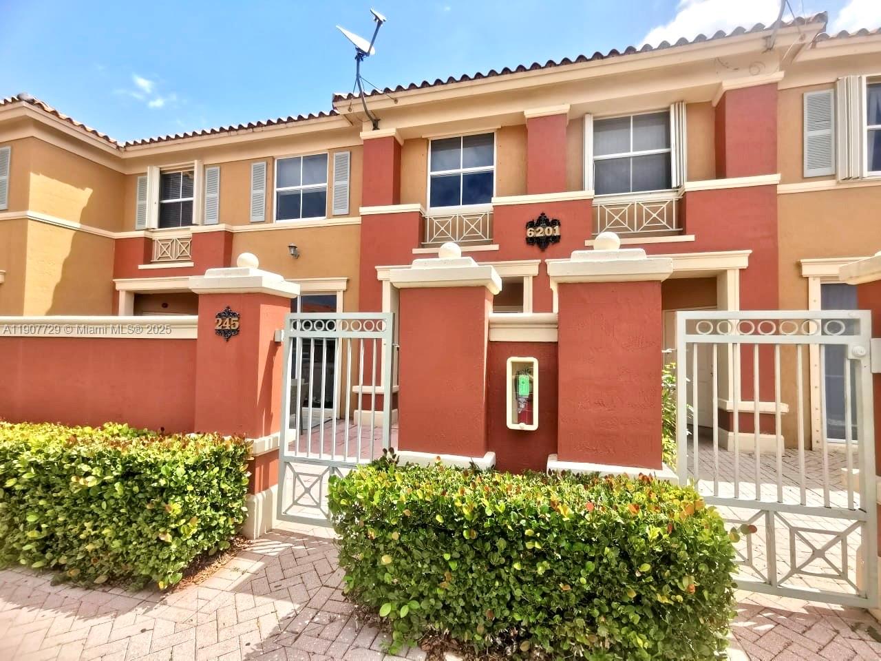 THE GATES AT DORAL ISLES - Residential