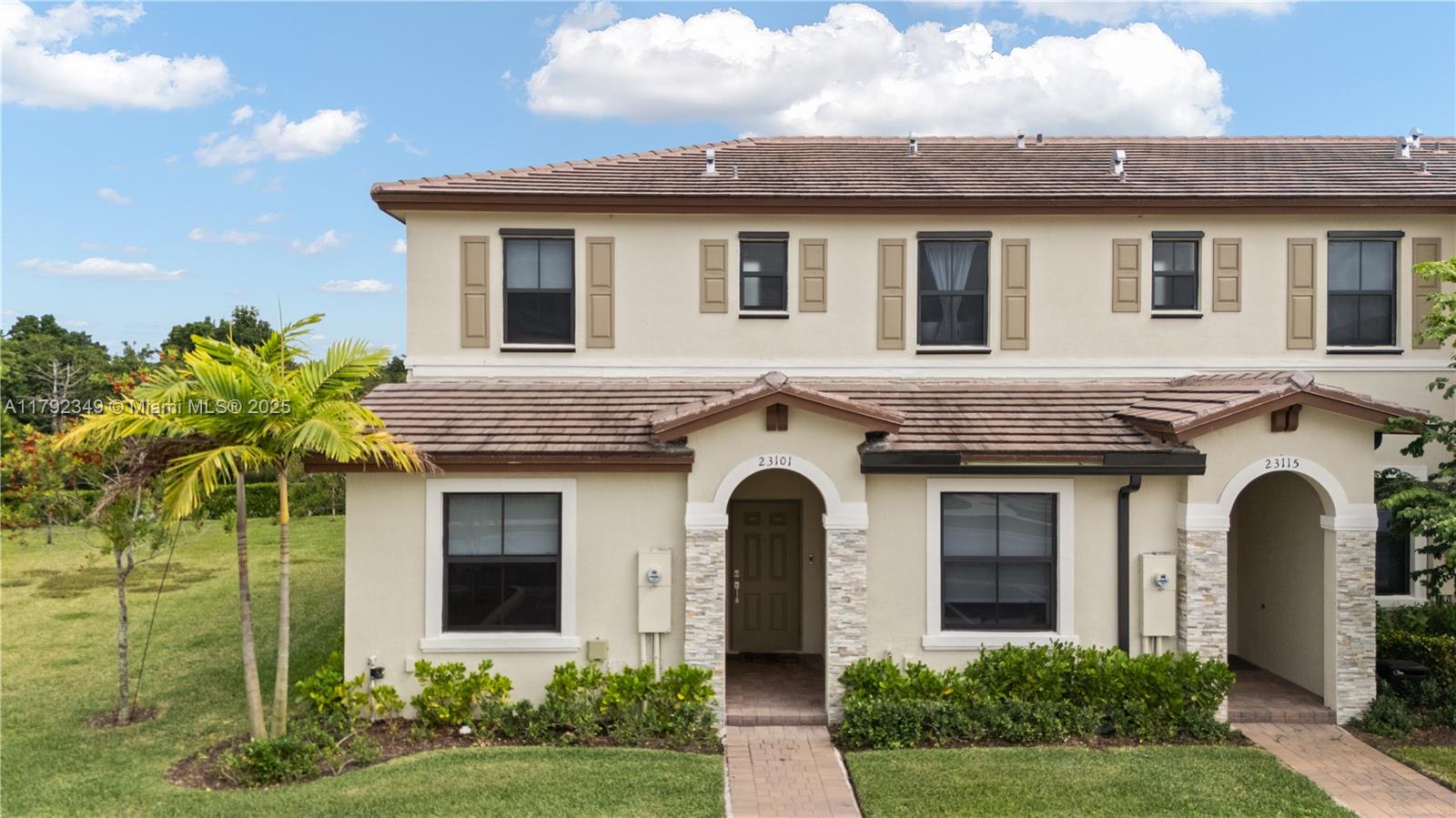 Rental Property at 23101 Sw 99th Ave, Cutler Bay, Miami-Dade County, Florida - Bedrooms: 3 
Bathrooms: 3  - $2,800 MO.