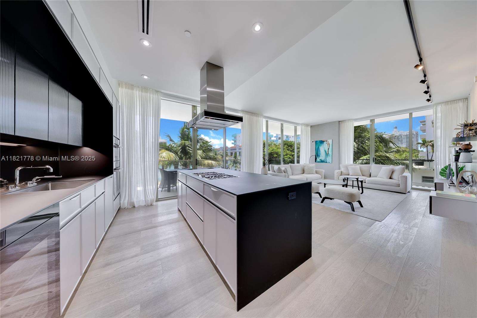 300 Collins Ave 3D