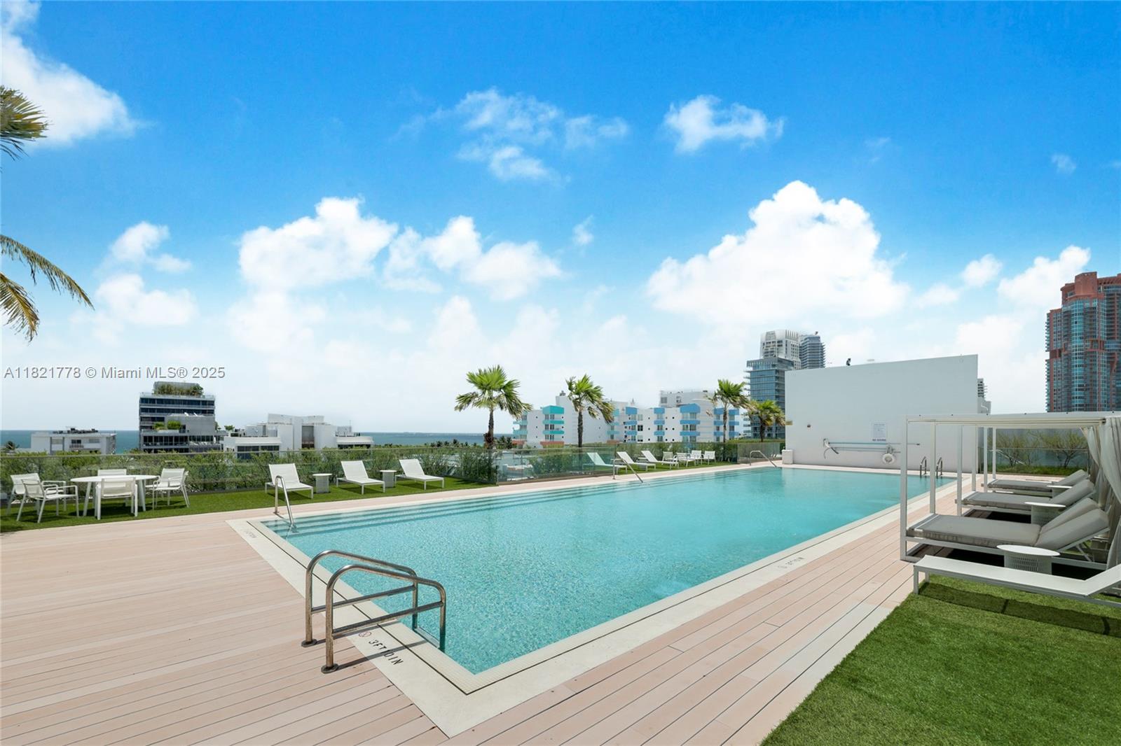 300 Collins Ave 3D
