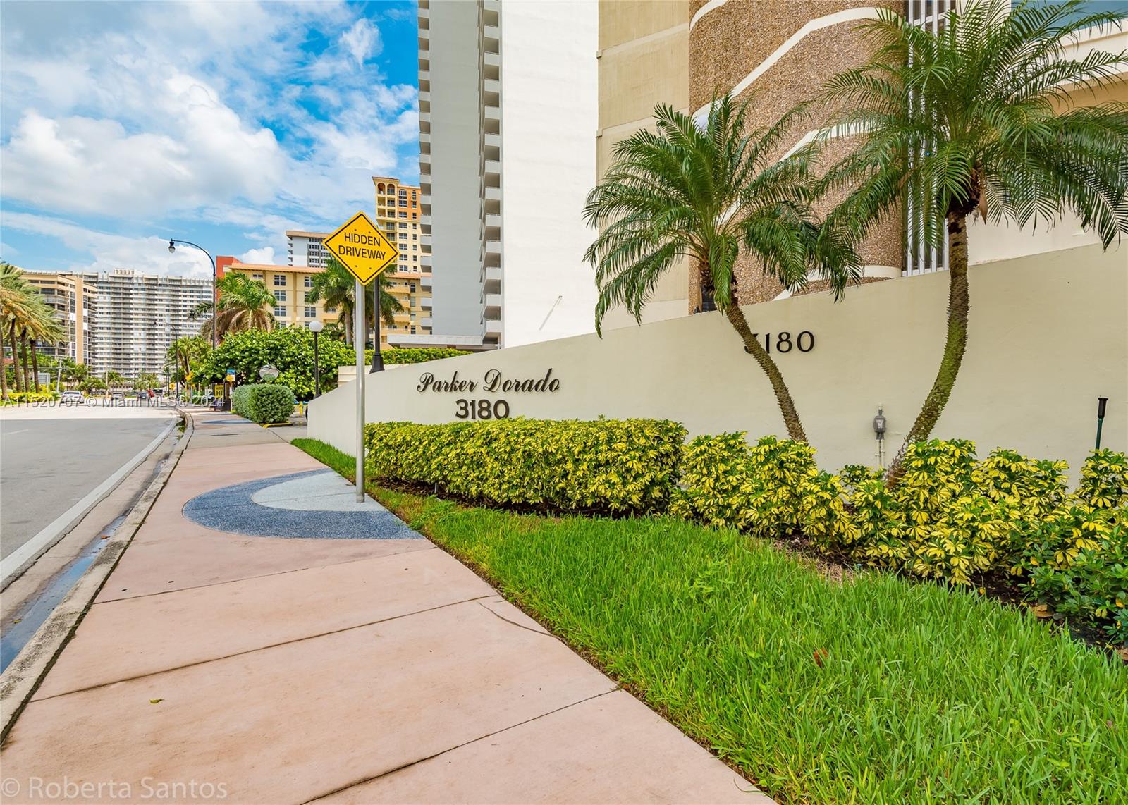 3180 S Ocean Dr 422, Hallandale Beach, Broward County, Florida - 1 Bedrooms  
1 Bathrooms - 