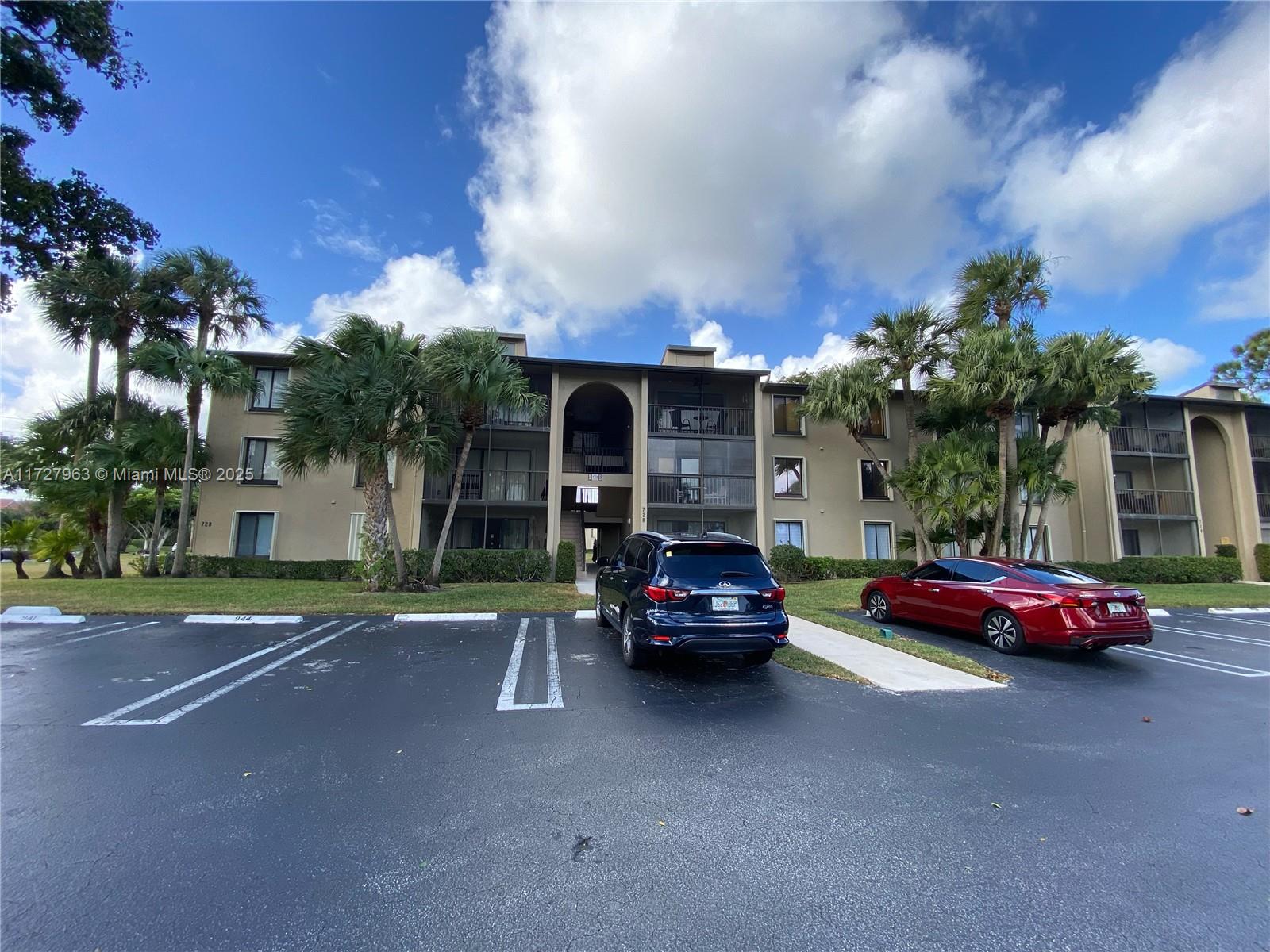 PINE RIDGE NORTH VILLAGE - Residential