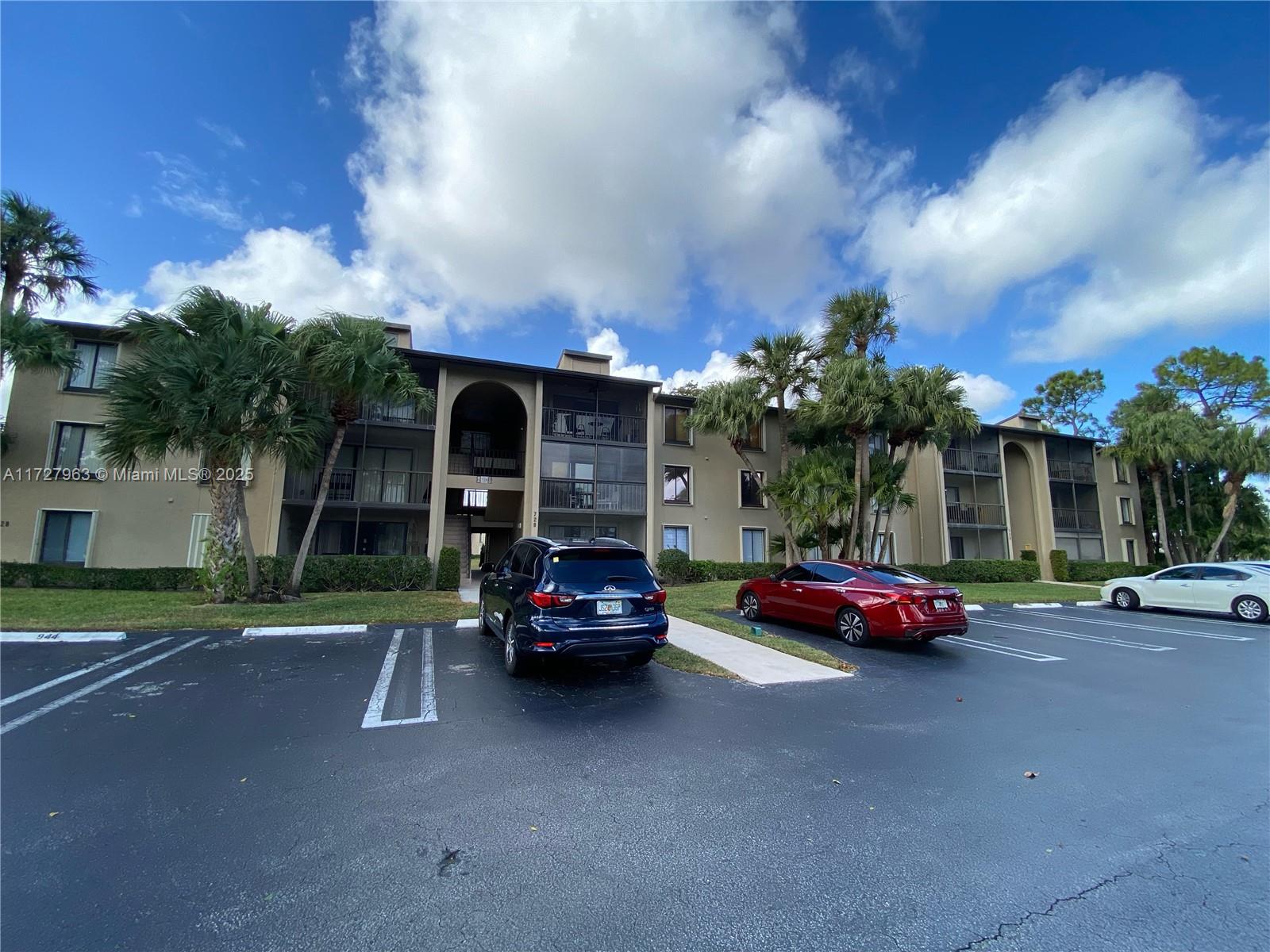 PINE RIDGE NORTH VILLAGE - Residential
