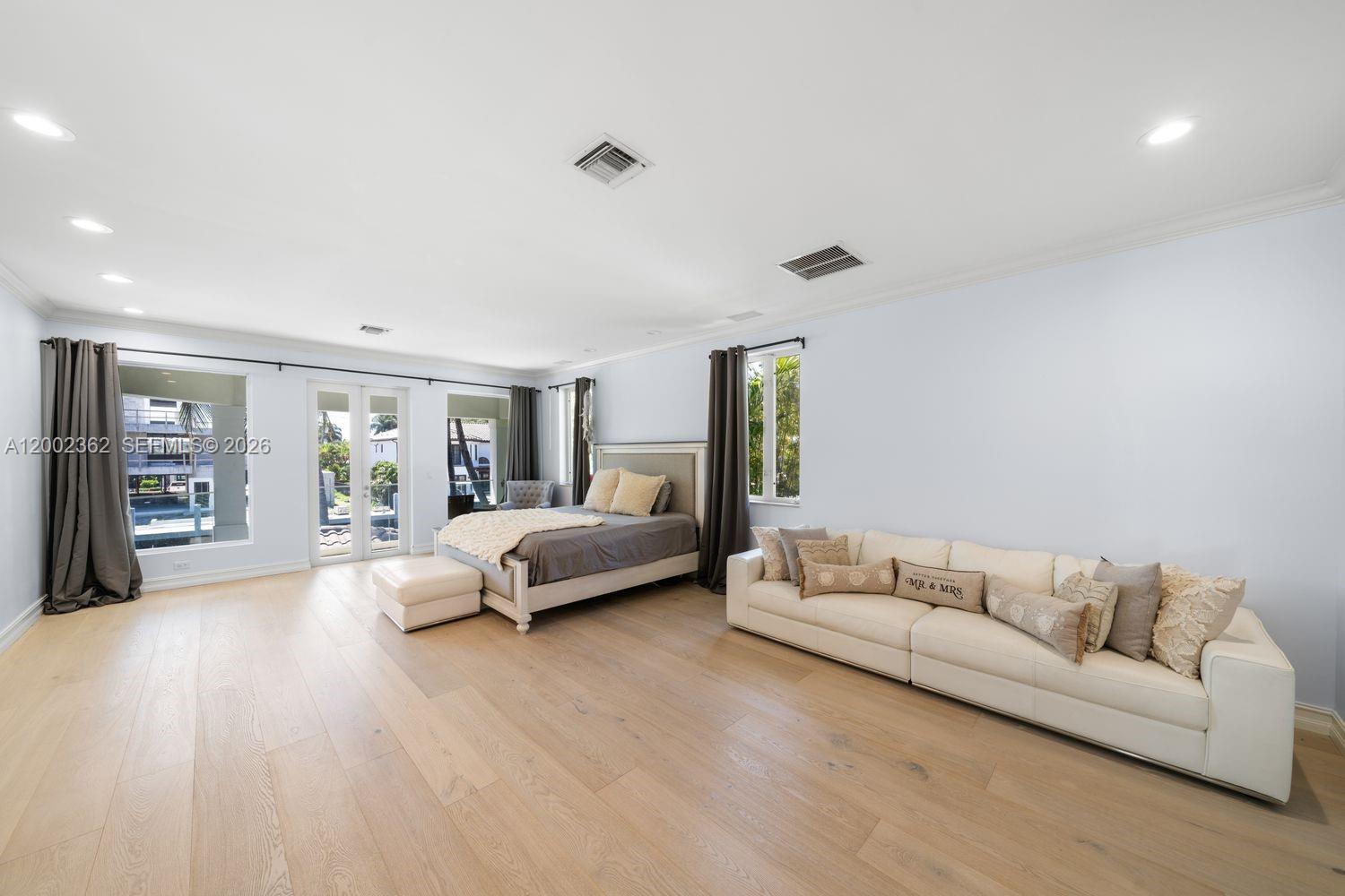 LAUDERDALE SHORES REAMEN - Residential