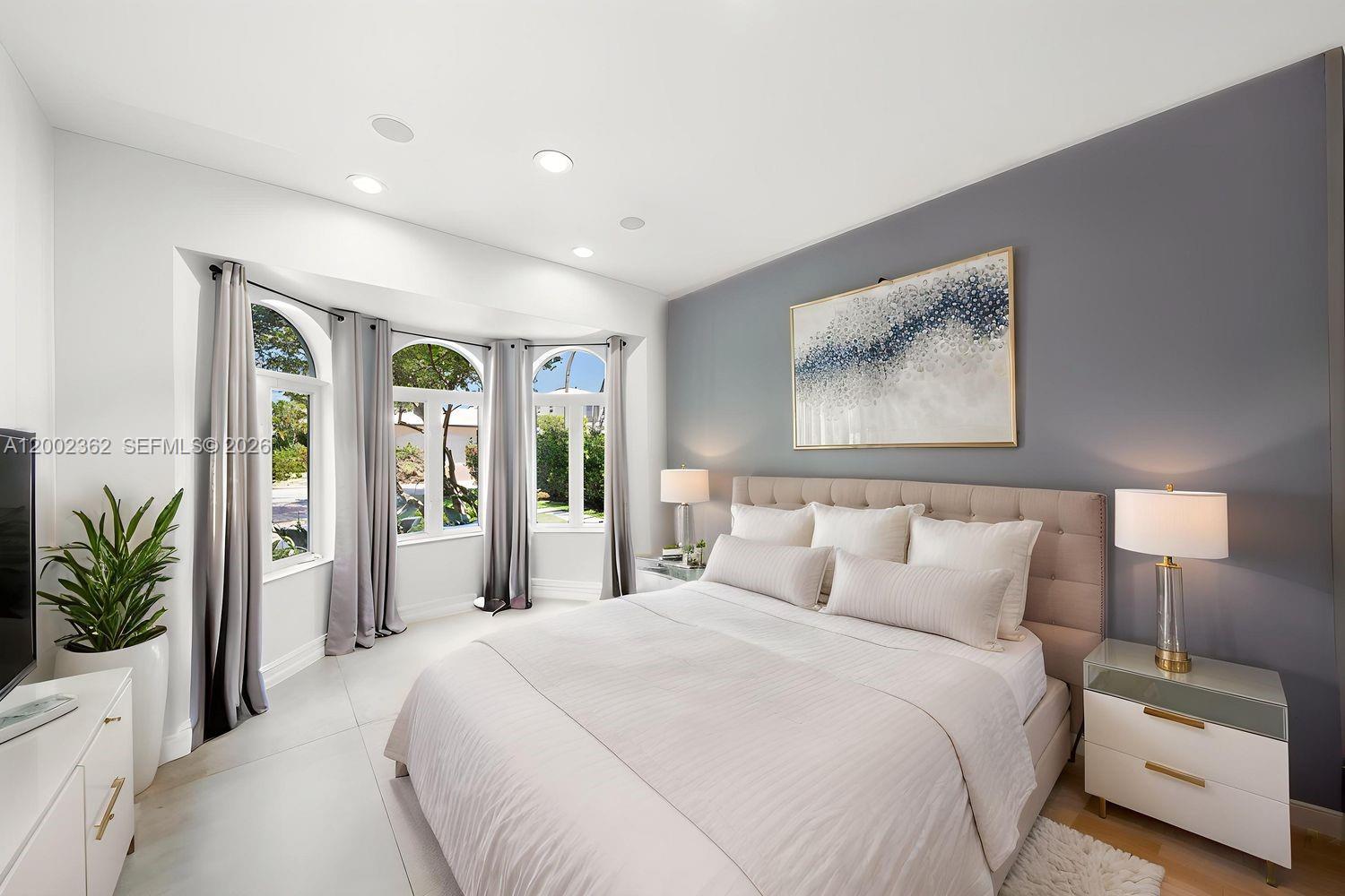 LAUDERDALE SHORES REAMEN - Residential