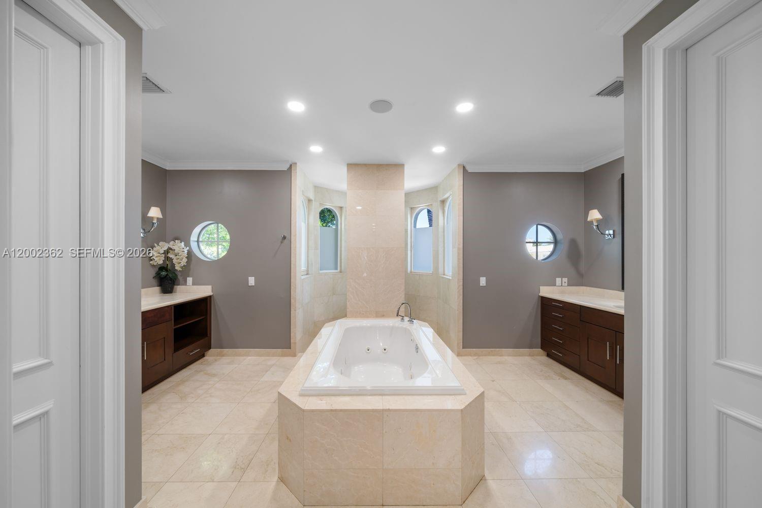 LAUDERDALE SHORES REAMEN - Residential