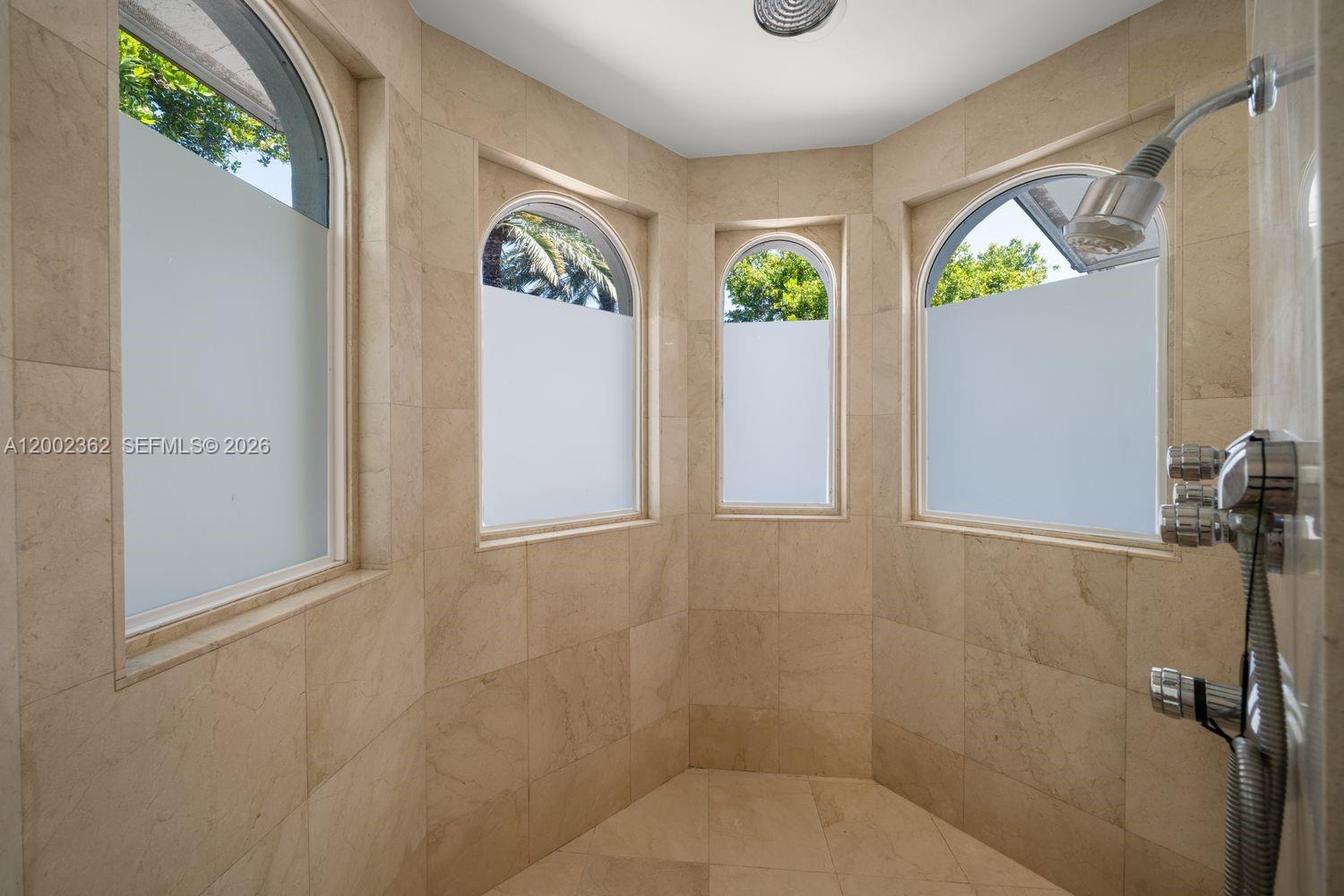 LAUDERDALE SHORES REAMEN - Residential