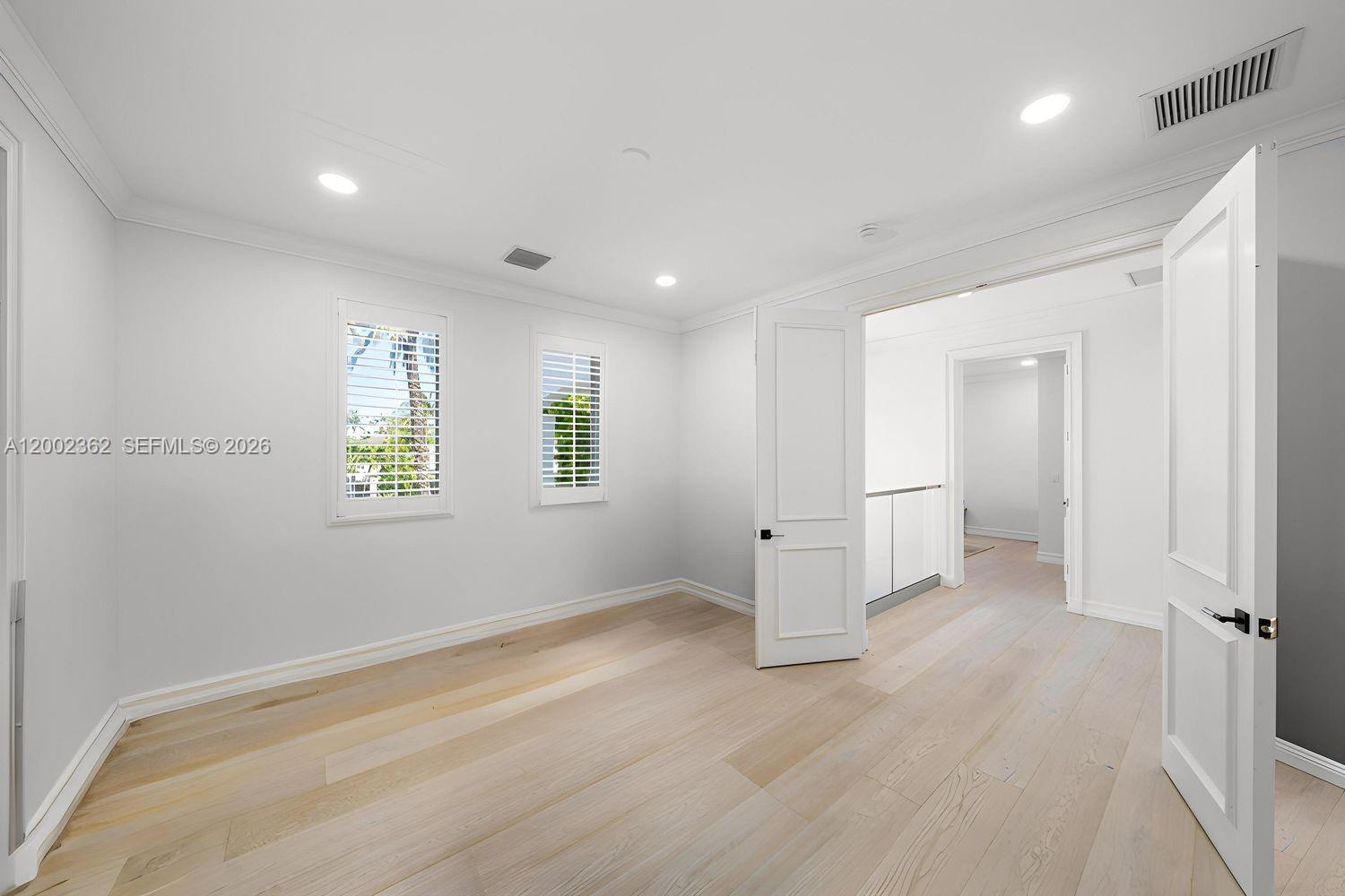 LAUDERDALE SHORES REAMEN - Residential