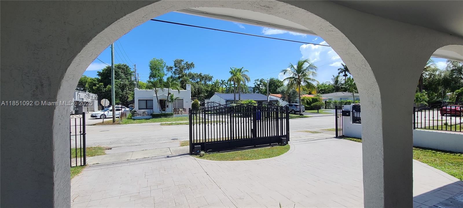 KENSINGTON PARK - Residential