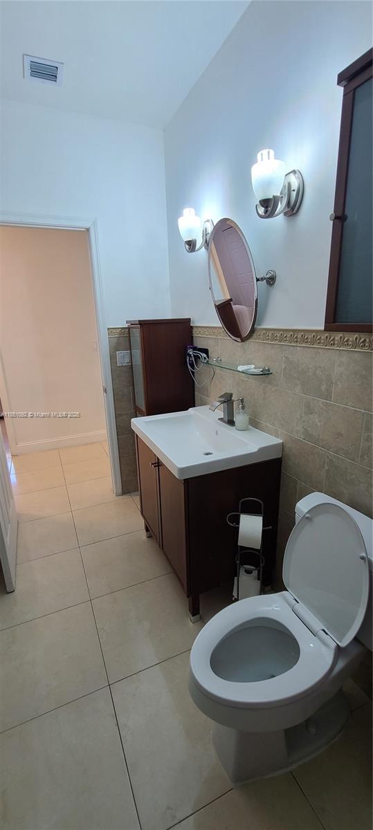 KENSINGTON PARK - Residential