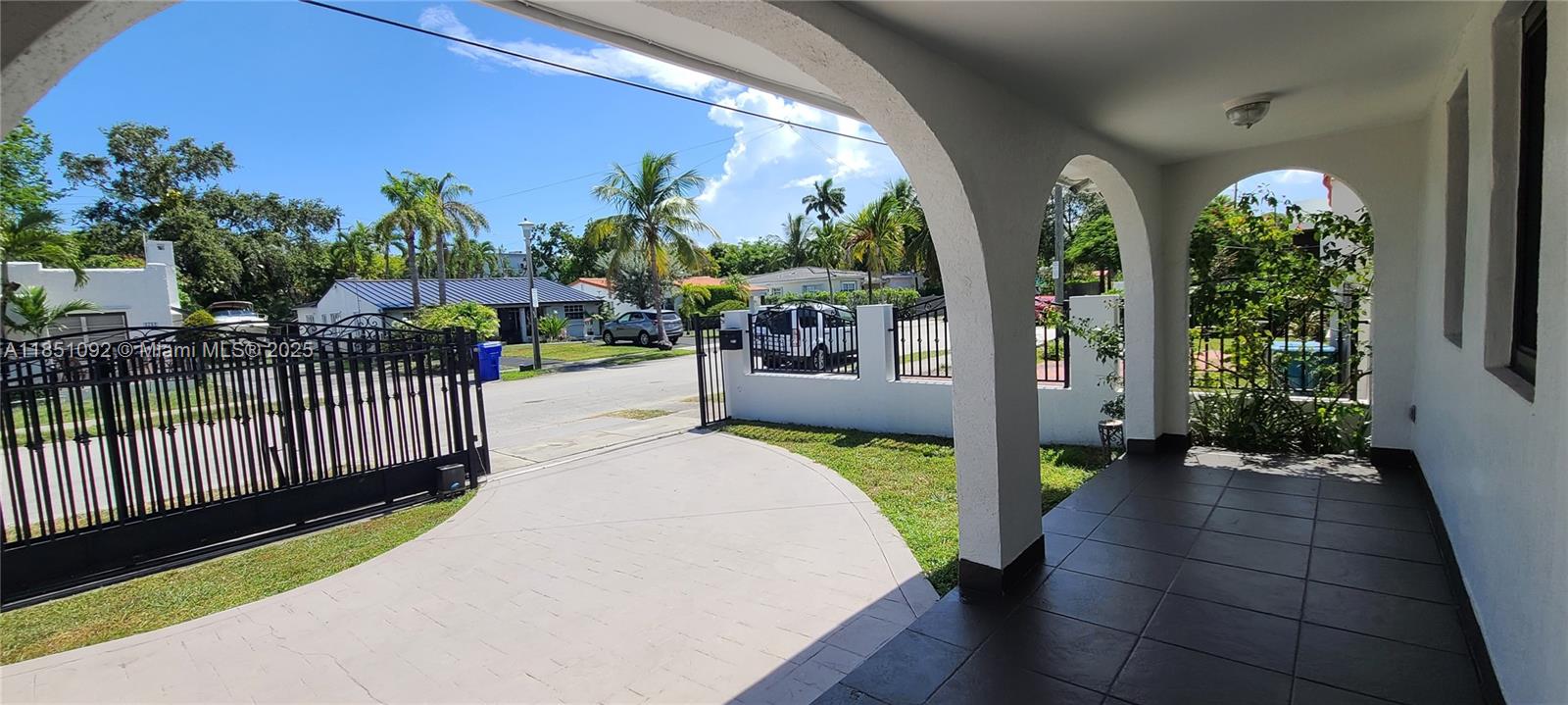 KENSINGTON PARK - Residential