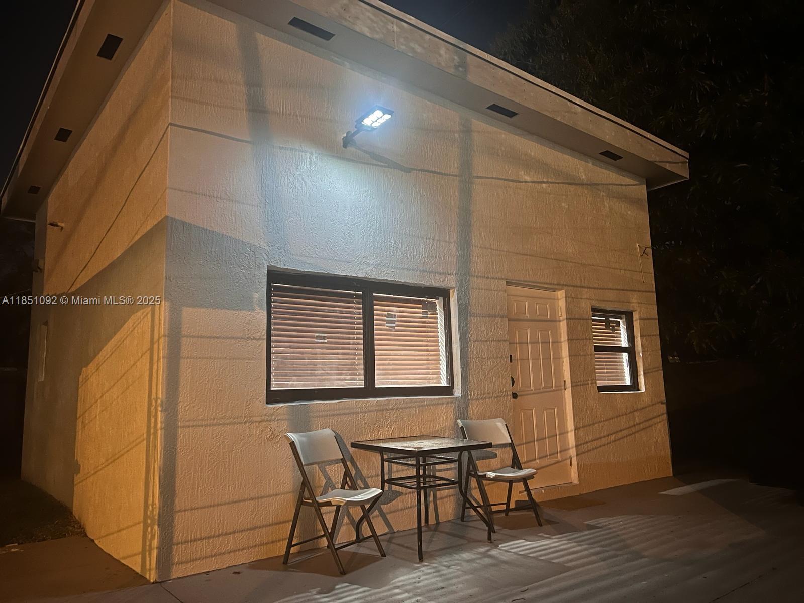 KENSINGTON PARK - Residential