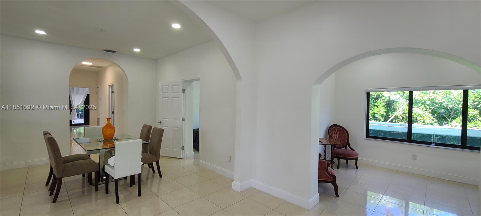 KENSINGTON PARK - Residential