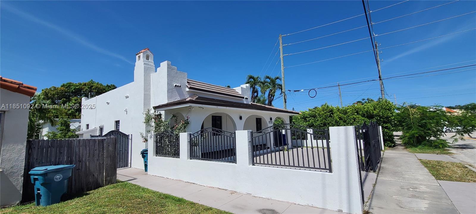 1721 SW 24th Ter