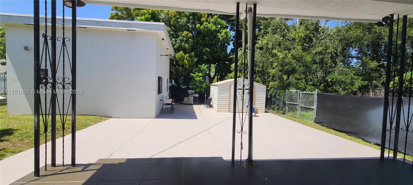 KENSINGTON PARK - Residential