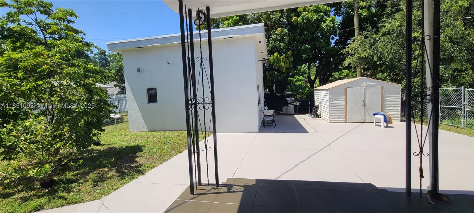 KENSINGTON PARK - Residential